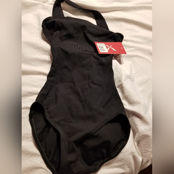 NWT CAPEZIO WOMENS HALTER LEOTARD XS - Picture 5 of 7